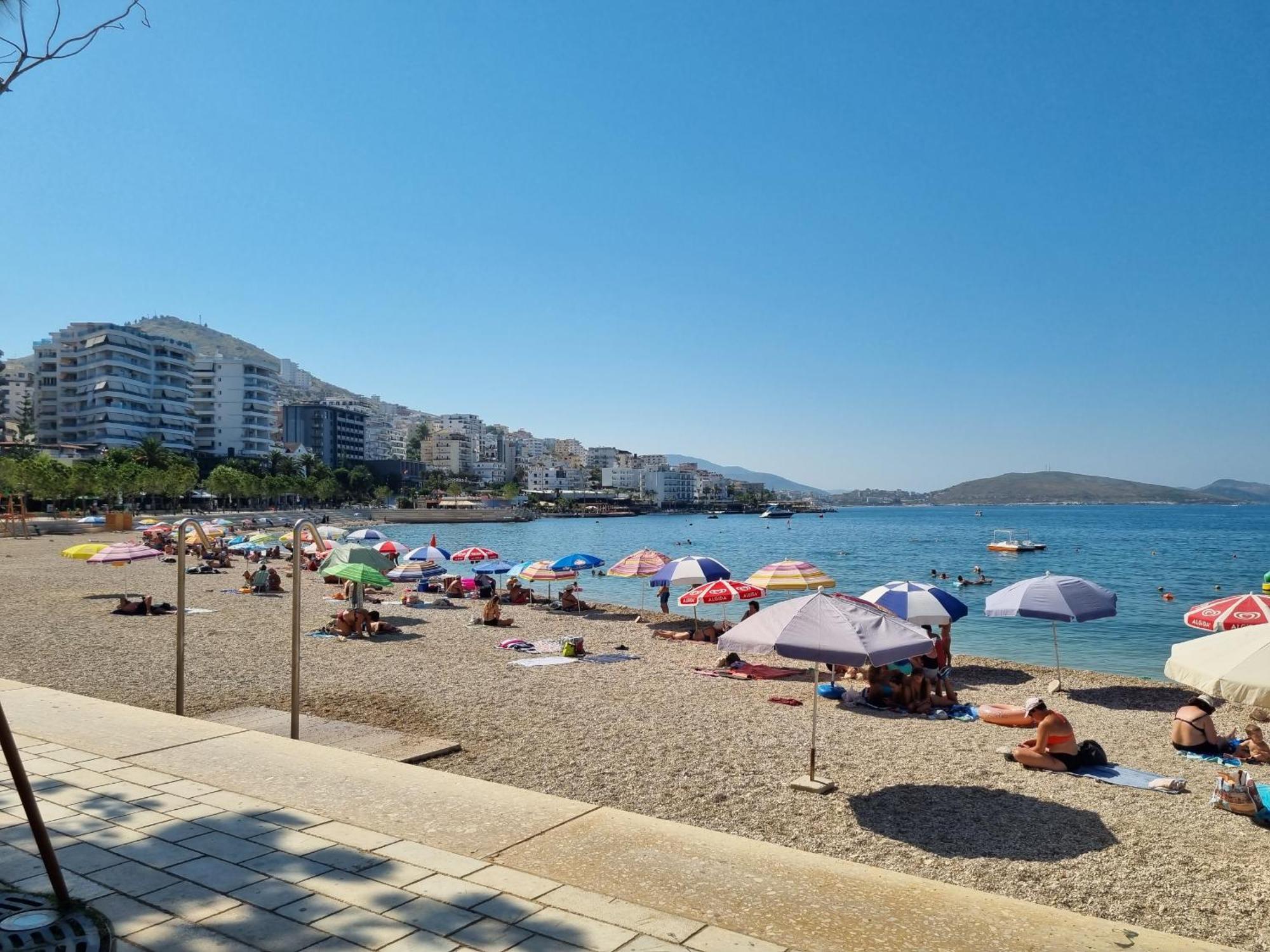 Saint Tropez Apartment ساراندا المظهر الخارجي الصورة