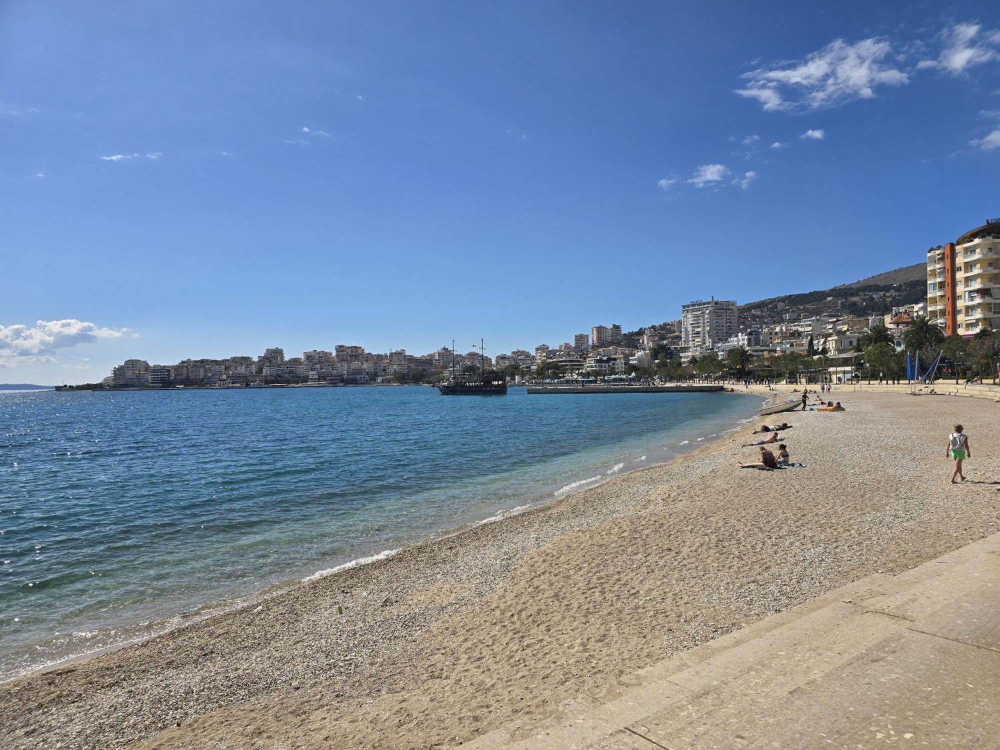Saint Tropez Apartment ساراندا المظهر الخارجي الصورة