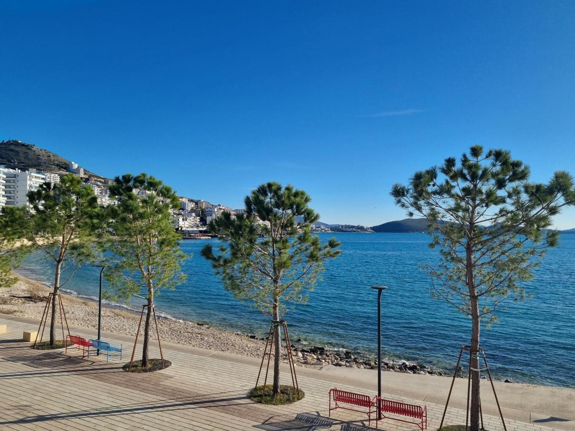 Saint Tropez Apartment ساراندا المظهر الخارجي الصورة
